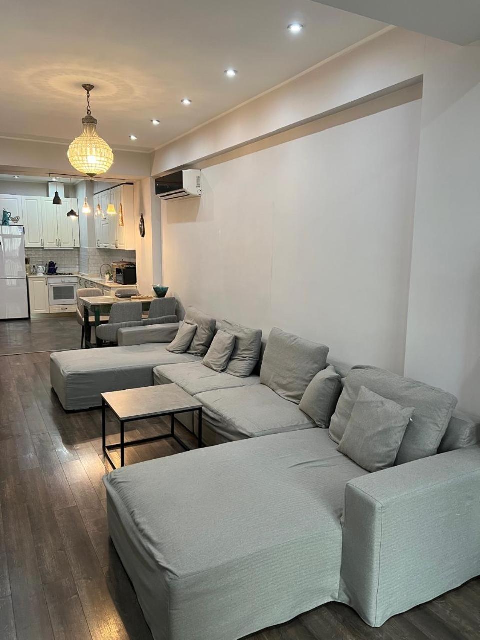 Apartament Luka Batumi Exterior foto